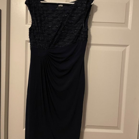 Formal Dress - Picture 4 of 4